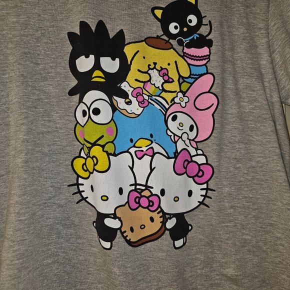 Hello Kitty Cafe Exclusive T-shirt (Large) - Picture 2 of 6